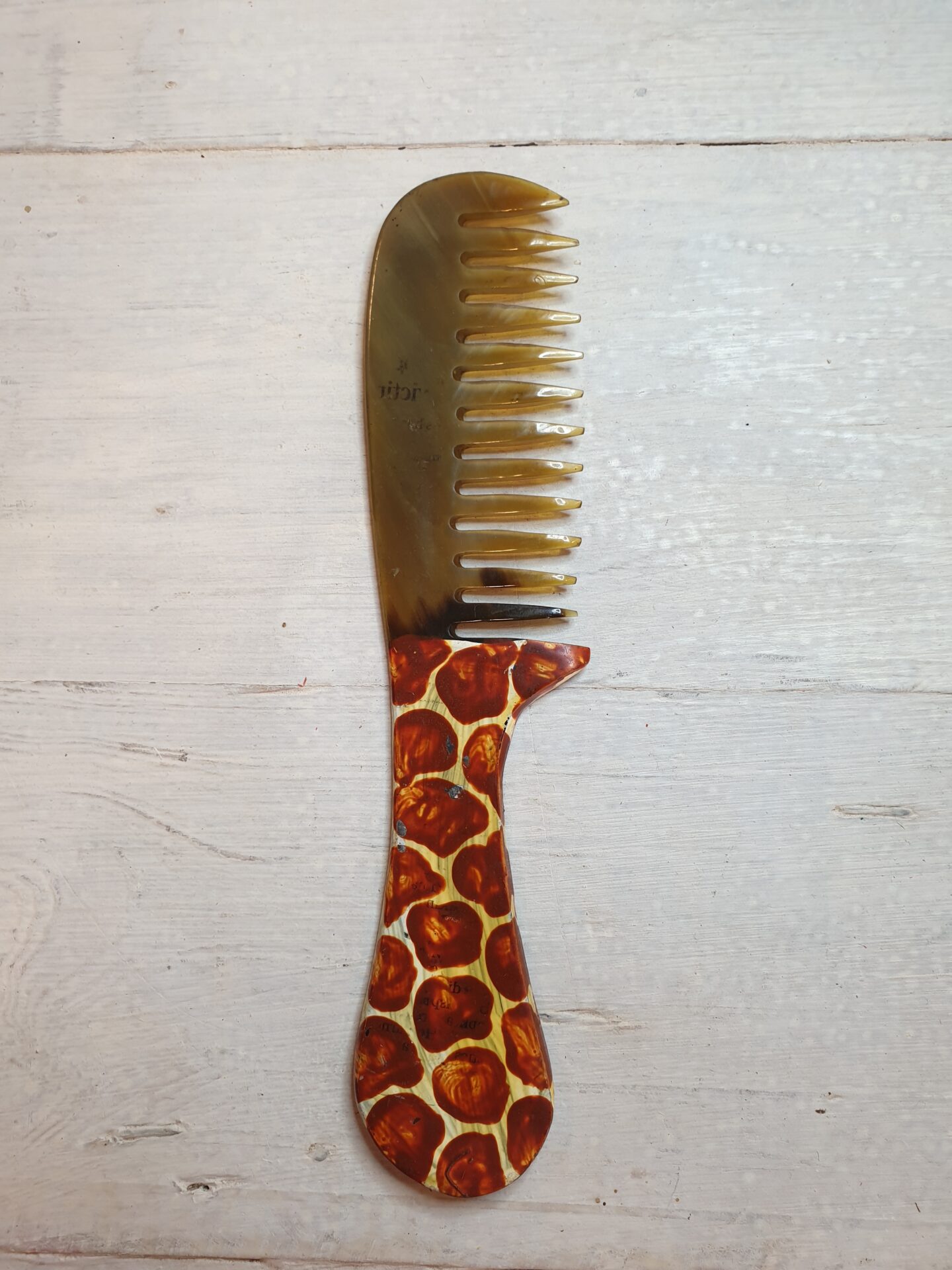 Wide Tooth Cow Horn Comb Wide Tooth Cow Horn Comb